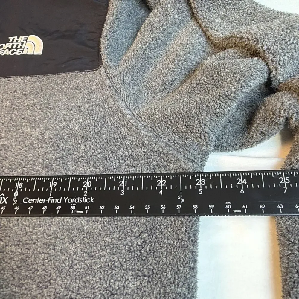 North Face Jacket Men’s Gray Denali Fleece Jacket - Size M